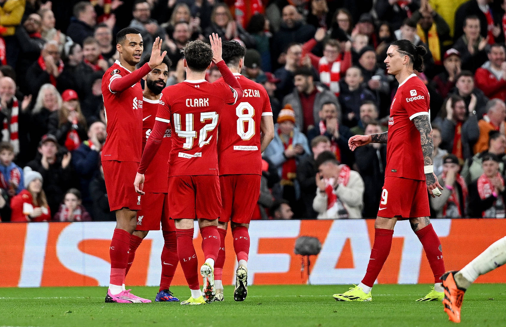 AC米兰绝杀哥伦比亚，格列兹曼状态火热的简单介绍